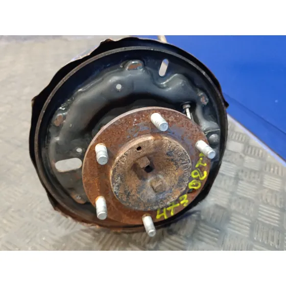 Mangueta Trasera Derecha para Nissan Terrano/Terrano.ii (R20)