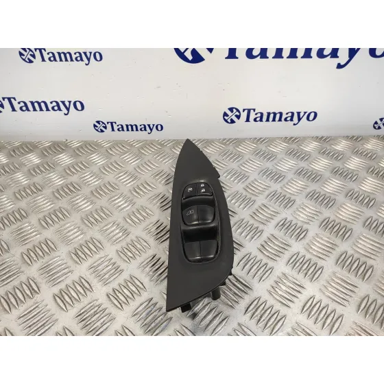Mando Elevalunas Delantero Izquierdo para Nissan Qashqai (J11)