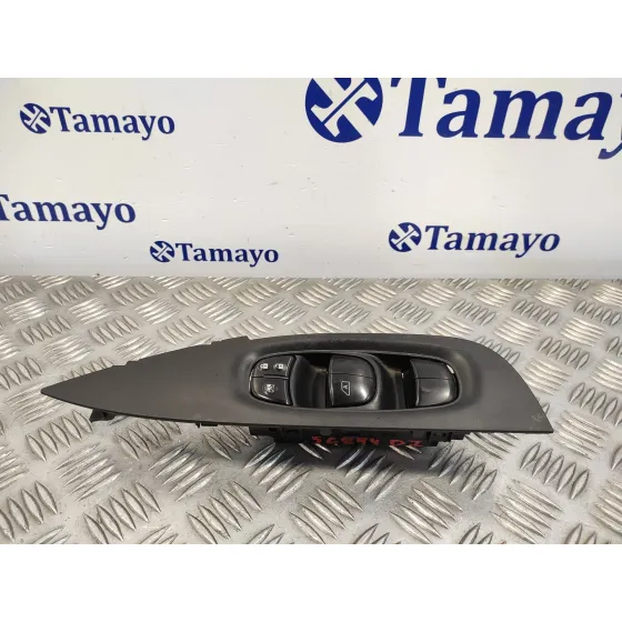 Mando Elevalunas Delantero Izquierdo para Nissan Qashqai (J11)