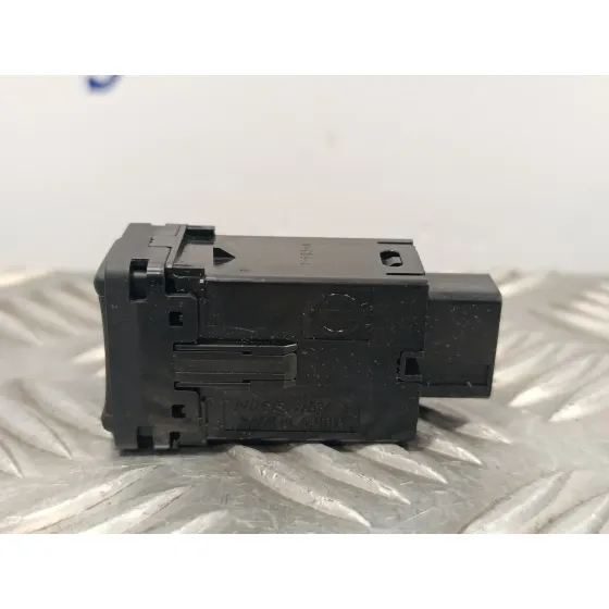 Interruptor para Nissan Qashqai (J11)