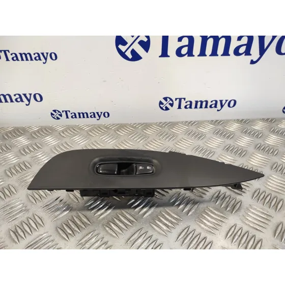 Mando Elevalunas Delantero Derecho para Nissan Qashqai (J11)