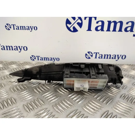 Mando Elevalunas Delantero Derecho para Nissan Qashqai (J11)