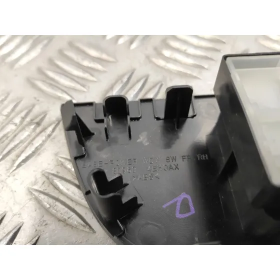 Mando Elevalunas Delantero Derecho para Nissan Qashqai (J11)