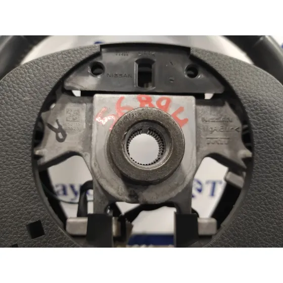 Volante para Nissan Qashqai (J11)