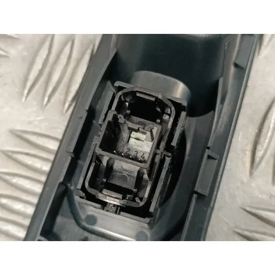 Mando Elevalunas Delantero Derecho para Ford C-Max