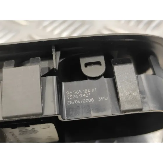 Mando Elevalunas Delantero Derecho para Peugeot 308