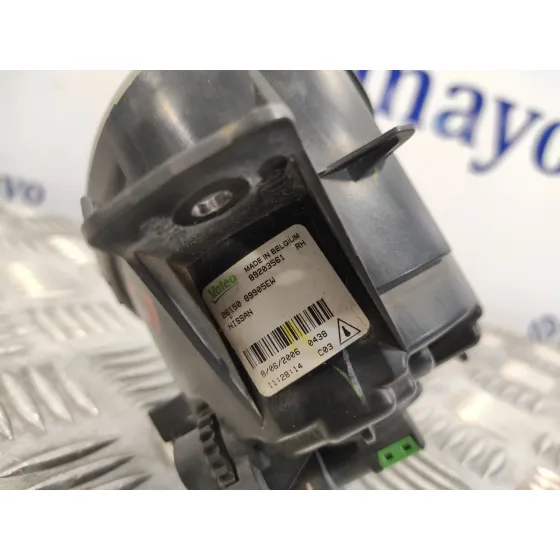 Faro Antiniebla Derecho para Nissan X-Trail (T30)
