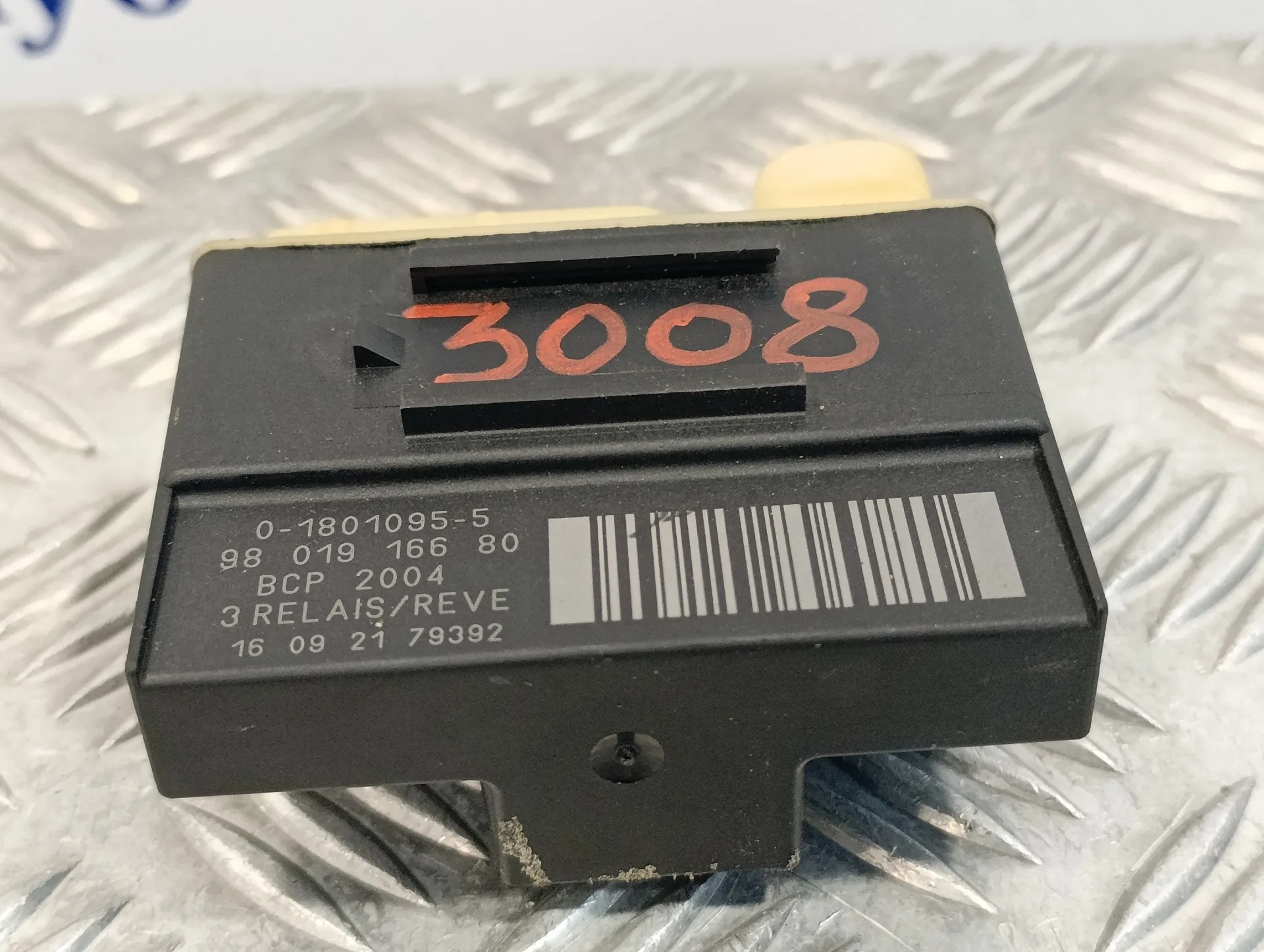 Caja Precalentamiento para Peugeot 3008