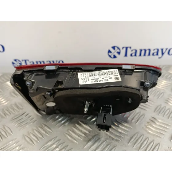Piloto Trasero Derecho Interior para Volkswagen Polo