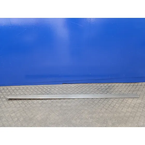 Faldon Lateral para Volkswagen Polo