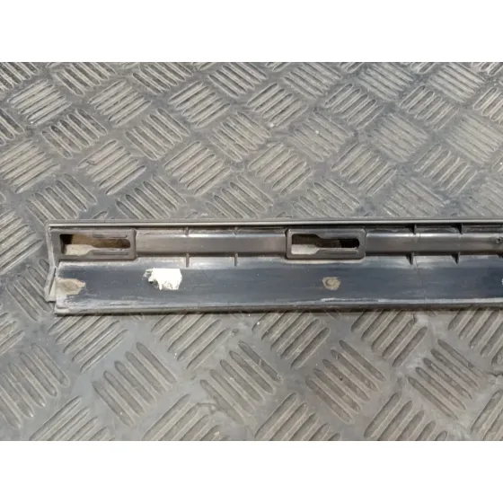 Faldon Lateral para Volkswagen Polo