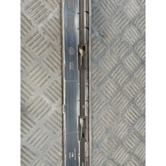 Faldon Lateral para Volkswagen Polo