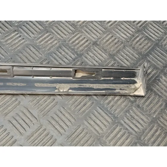 Faldon Lateral para Volkswagen Polo