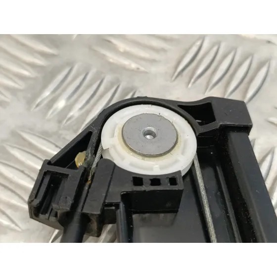 Elevalunas Delantero Derecho para Volkswagen Polo