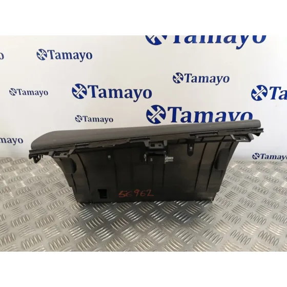 Guantera para Hyundai I30 Fastback