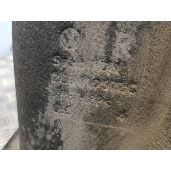 Plastico Paso Rueda Trasero Derecho para Volkswagen Polo