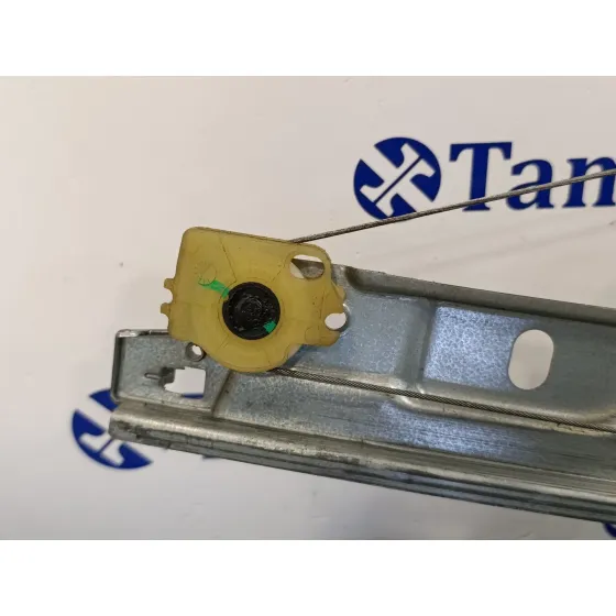 Elevalunas Delantero Derecho para Peugeot 207