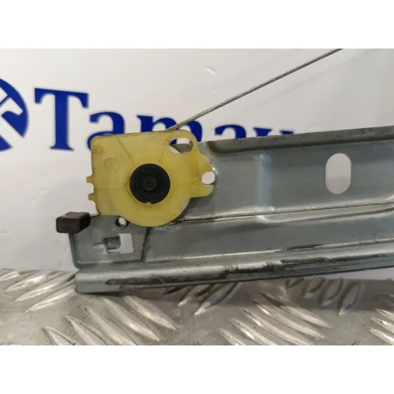 Elevalunas Delantero Derecho para Peugeot 207