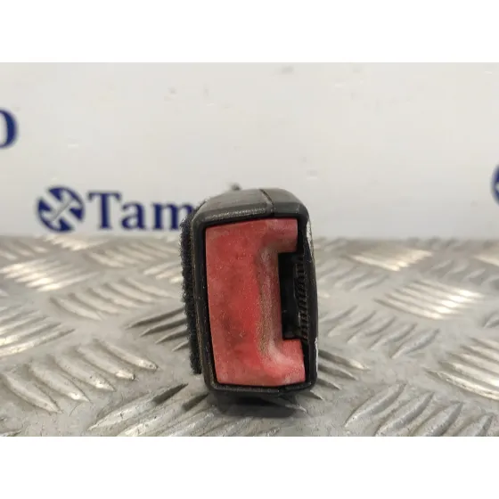 Enganche Cinturon Delantero Derecho para Opel Astra J Sports Tourer