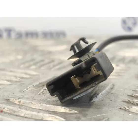 Enganche Cinturon Delantero Derecho para Opel Astra J Sports Tourer