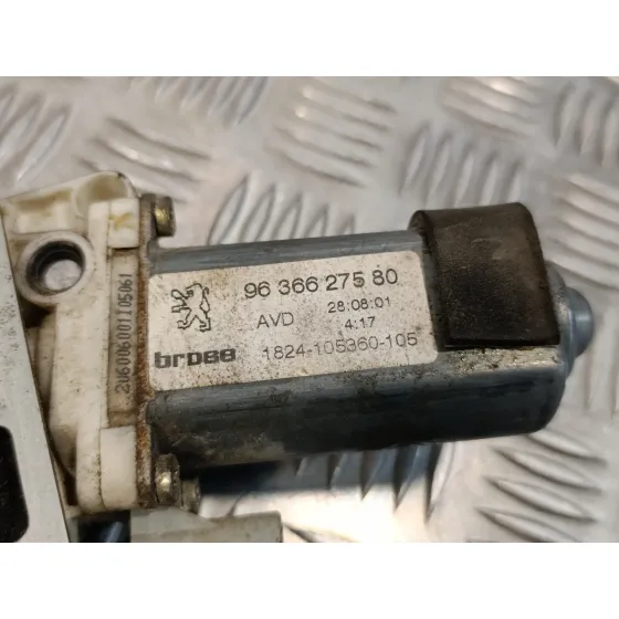 Elevalunas Delantero Derecho para Peugeot 206 Cc