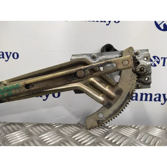 Elevalunas Delantero Derecho para Mitsubishi Montero (L040)