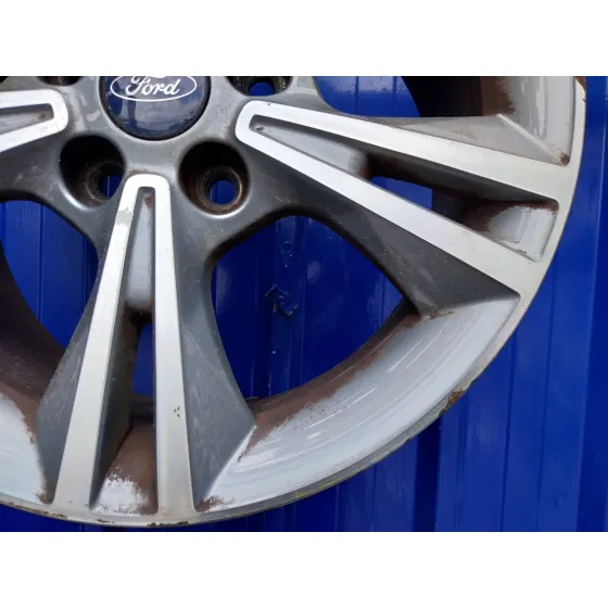 Llanta para Ford C-Max (Ceu)