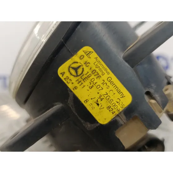 Faro Antiniebla Derecho para Mercedes-Benz Clase A (W169)