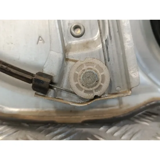 Elevalunas Delantero Derecho para Hyundai Santa Fe (Bm)