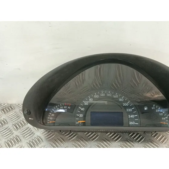 Cuadro Instrumentos para Mercedes-Benz Clase C (W203) Berlina