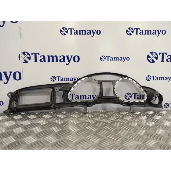 Moldura para Audi A6 Berlina (4F2)