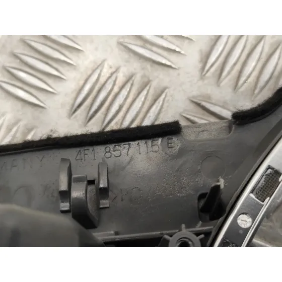 Moldura para Audi A6 Berlina (4F2)