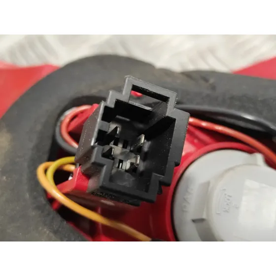 Piloto Trasero Derecho para Audi Q7 (4L)