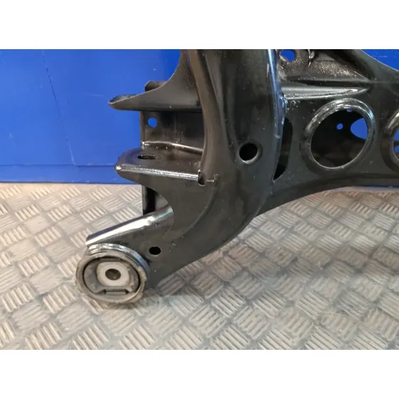 Puente Delantero para Audi Q7 (4L)
