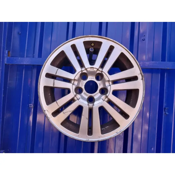 Llanta para Ford Focus C-Max (Cap)