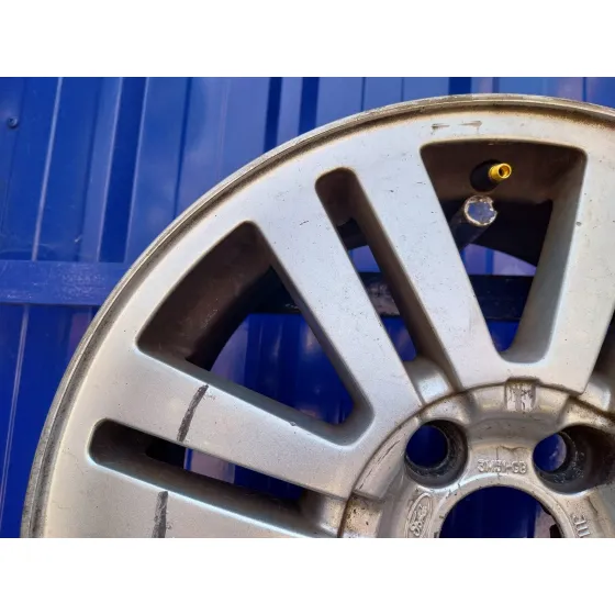 Llanta para Ford Focus C-Max (Cap)