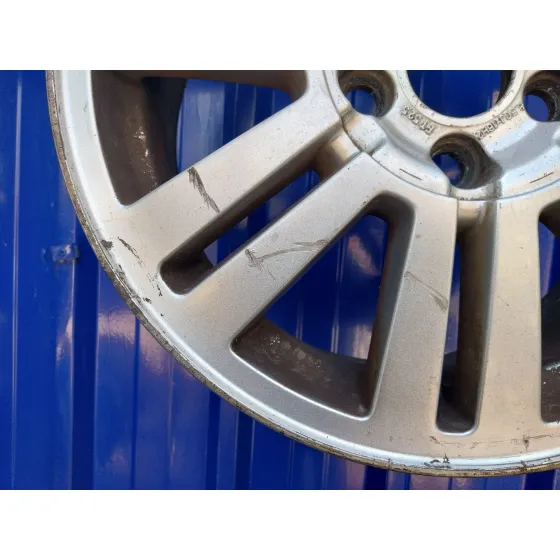 Llanta para Ford Focus C-Max (Cap)