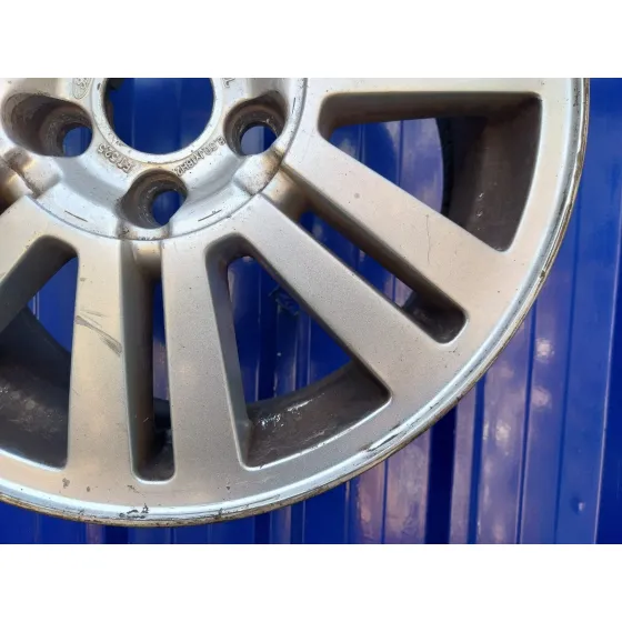 Llanta para Ford Focus C-Max (Cap)