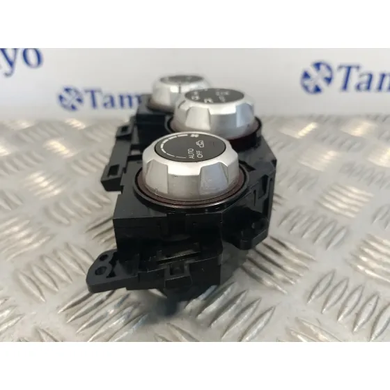 Mando Climatizador para Subaru Impreza G12