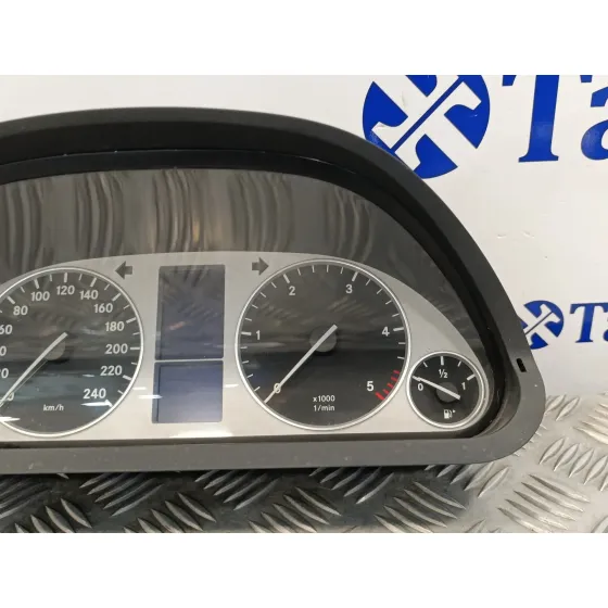 Cuadro Instrumentos para Mercedes-Benz Clase B (W245)
