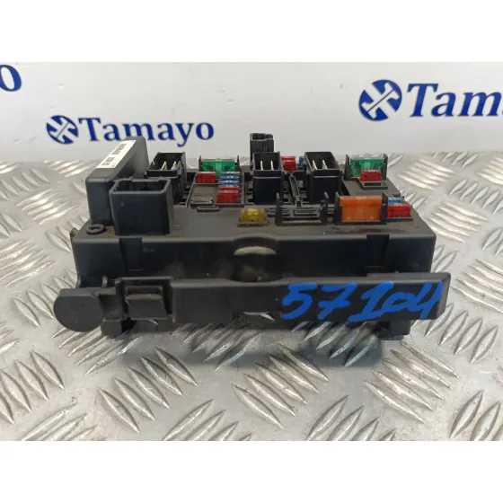 Caja Reles / Fusibles para Peugeot 307 Break / Sw (S1)
