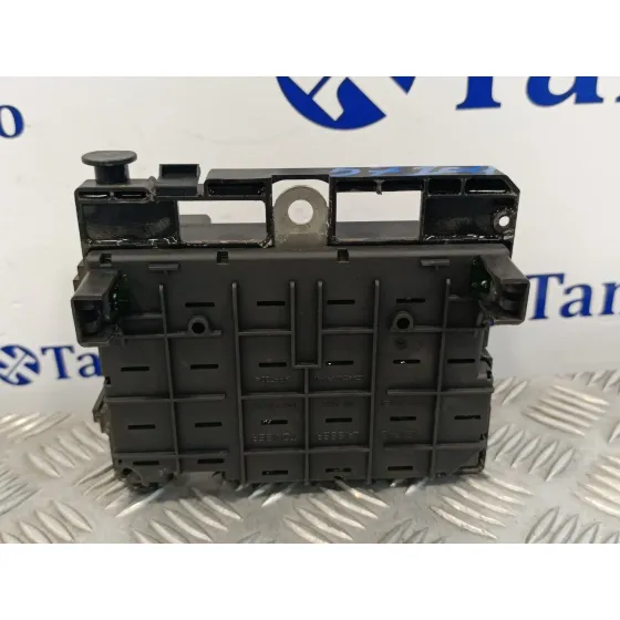 Caja Reles / Fusibles para Peugeot 307 Break / Sw (S1)