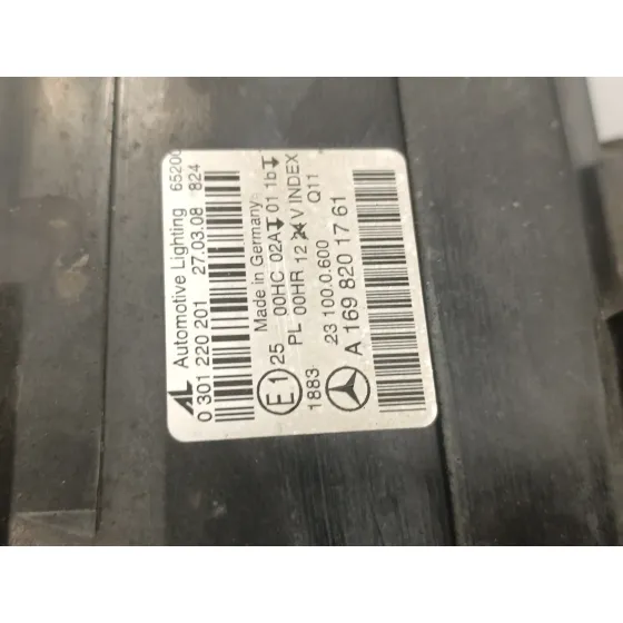 Faro Izquierdo para Mercedes-Benz Clase B (W245)