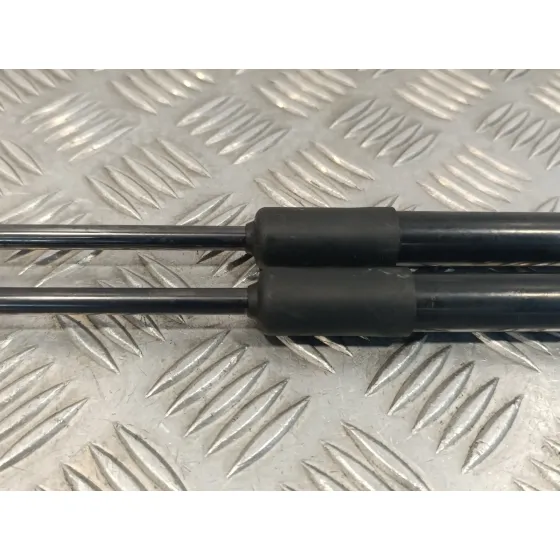 Amortiguadores Capo para Audi Q7 (4L)
