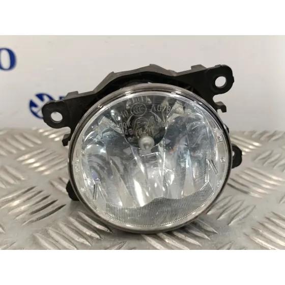 Faro Antiniebla Derecho para Renault Clio Iv