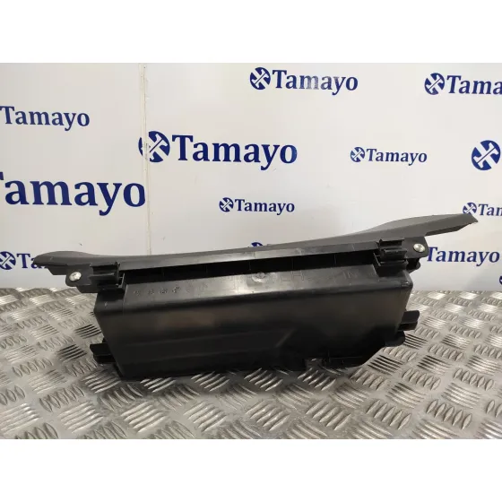 Guantera para Subaru Impreza G12