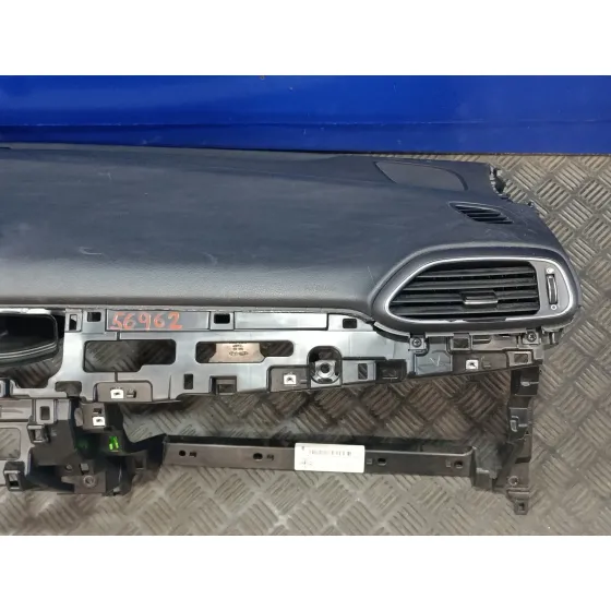 Salpicadero para Hyundai I30 Fastback