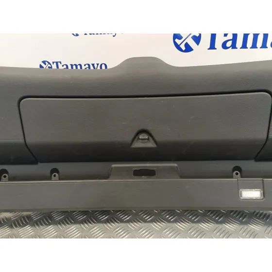 Guarnecido Porton Trasero para Audi Q7 (4L)