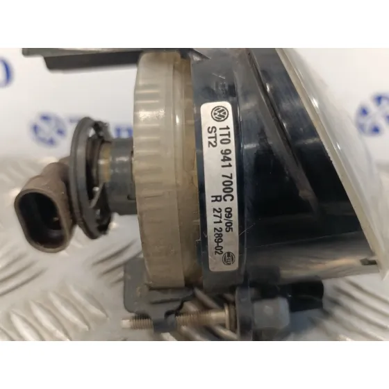 Faro Antiniebla Derecho para Volkswagen Golf Plus (5M1)