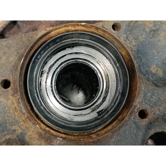 Mangueta Delantera Derecha para Mitsubishi Montero (L040)